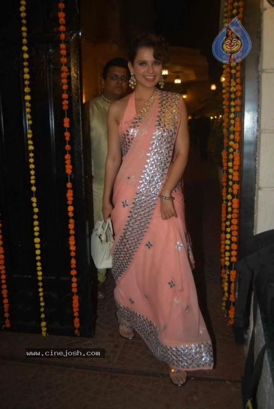 Bolly Celebs at Ekta Kapoor Diwali Party - 2 / 56 photos