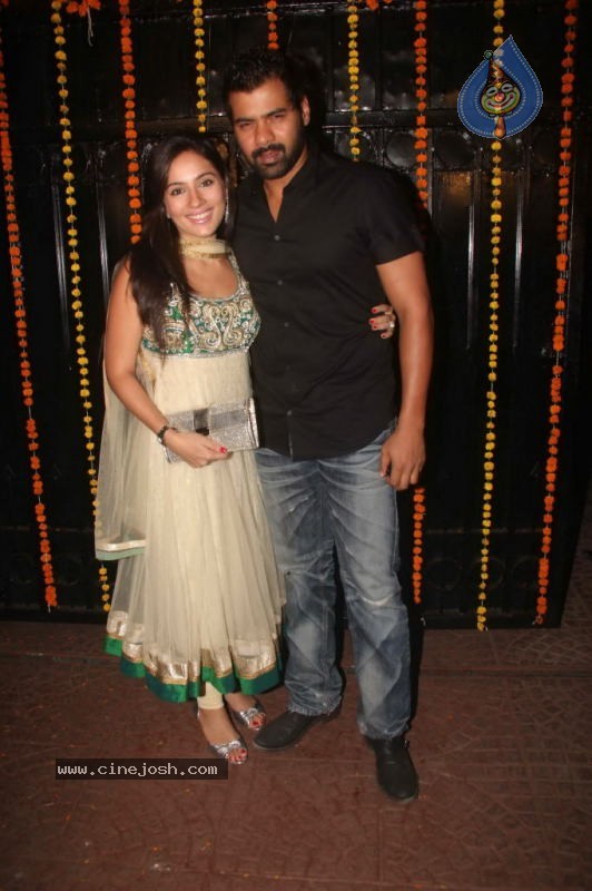 Bolly Celebs at Ekta Kapoor Diwali Party - 26 / 56 photos