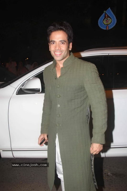 Bolly Celebs at Ekta Kapoor Diwali Party - 36 / 56 photos