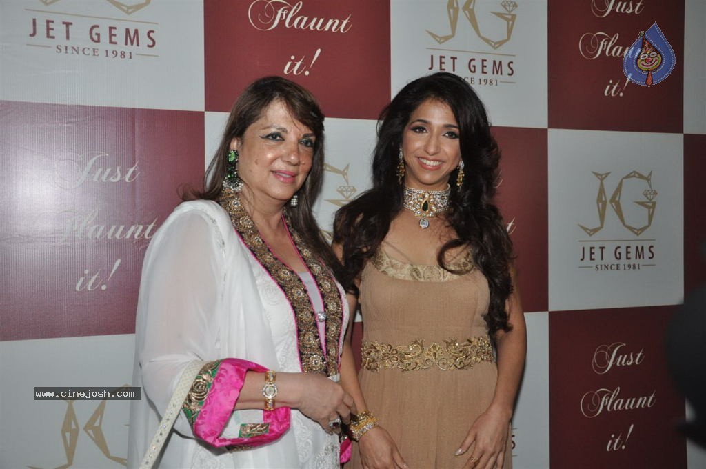 Bolly Celebs at Face of Jet Gems Launch - 13 / 87 photos