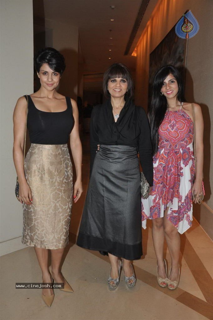 Bolly Celebs at Face of Jet Gems Launch - 38 / 87 photos