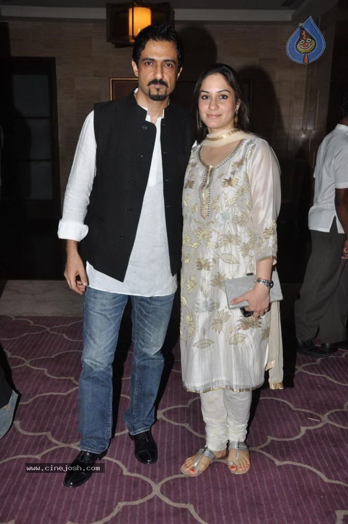 Bolly Celebs at Face of Jet Gems Launch - 63 / 87 photos