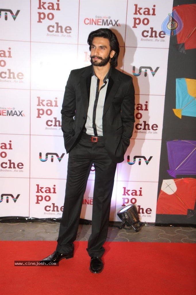 Bolly Celebs at Film KAI PO CHE Premiere - 54 / 82 photos