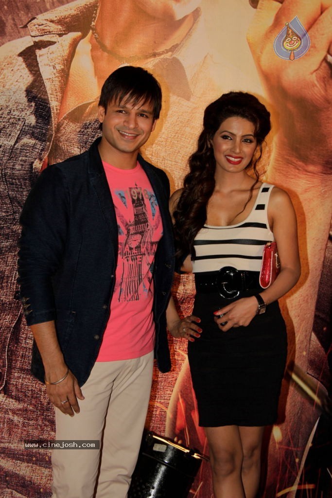 Bolly Celebs at Film Zilla Ghaziabad Movie Premiere - 33 / 72 photos