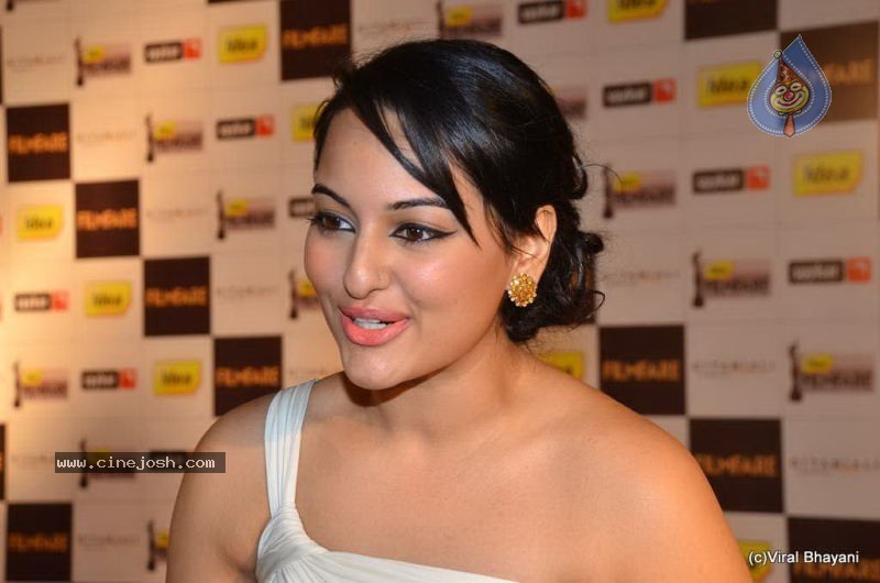 Filmfare Nominations Bash - 54 / 114 photos