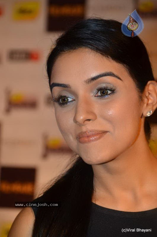 Filmfare Nominations Bash - 69 / 114 photos