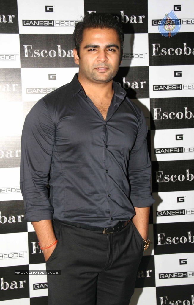 Bolly Celebs at Ganesh Hegde Bday Party - 33 / 36 photos