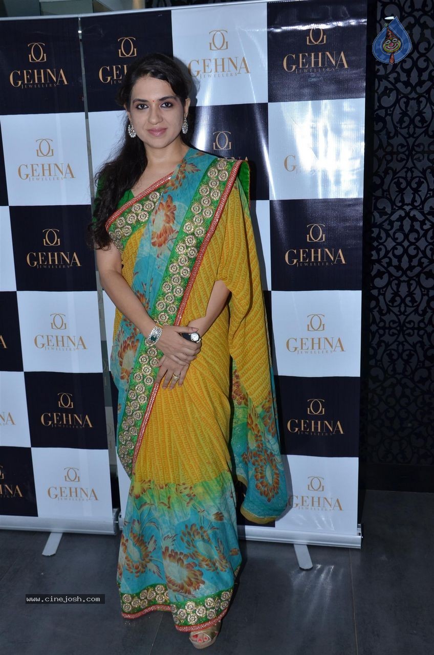 Bolly Celebs at Gehana Jewellers Event - 41 / 42 photos