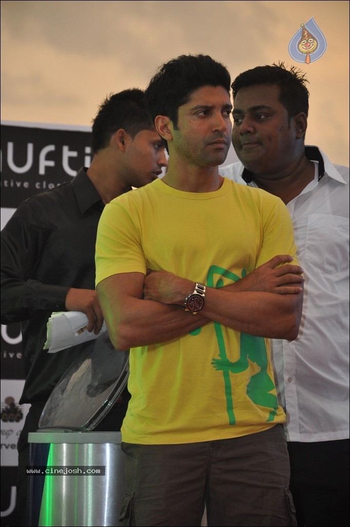 Bolly Celebs at Go Green Campaign  - 16 / 81 photos