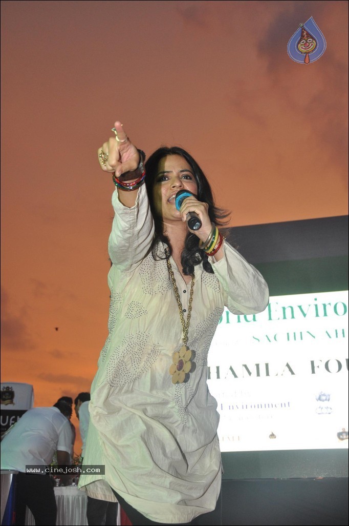 Bolly Celebs at Go Green Campaign  - 49 / 81 photos