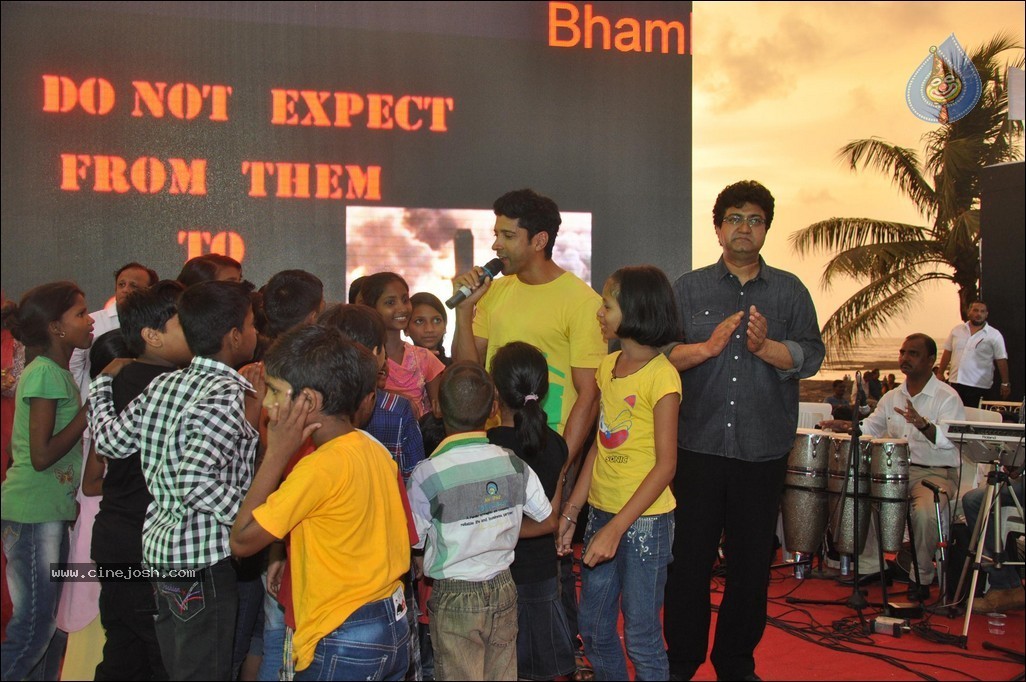 Bolly Celebs at Go Green Campaign  - 60 / 81 photos