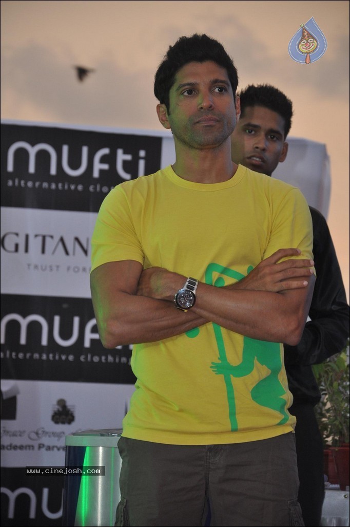 Bolly Celebs at Go Green Campaign  - 64 / 81 photos