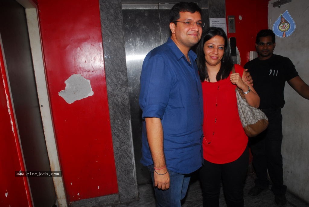 Bolly Celebs at Gori Tere Pyaar Mein Special Screening - 2 / 119 photos