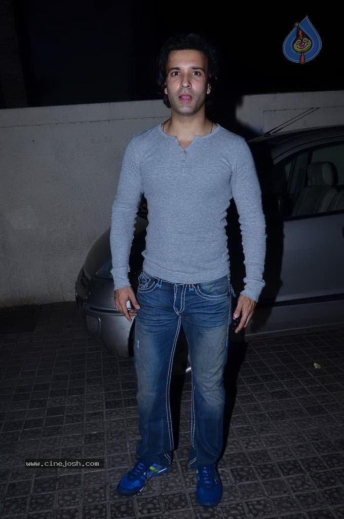 Bolly Celebs at Gori Tere Pyaar Mein Special Screening - 13 / 119 photos