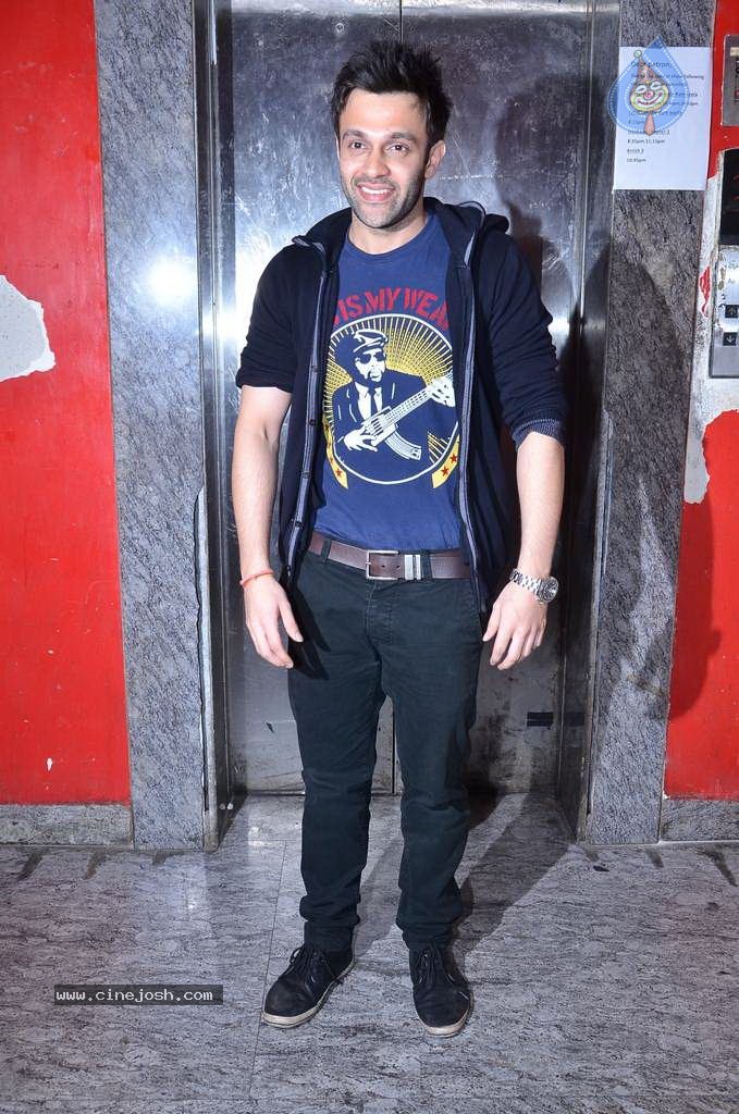 Bolly Celebs at Gori Tere Pyaar Mein Special Screening - 56 / 119 photos