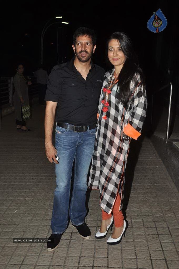 Bolly Celebs at Gori Tere Pyaar Mein Special Screening - 65 / 119 photos