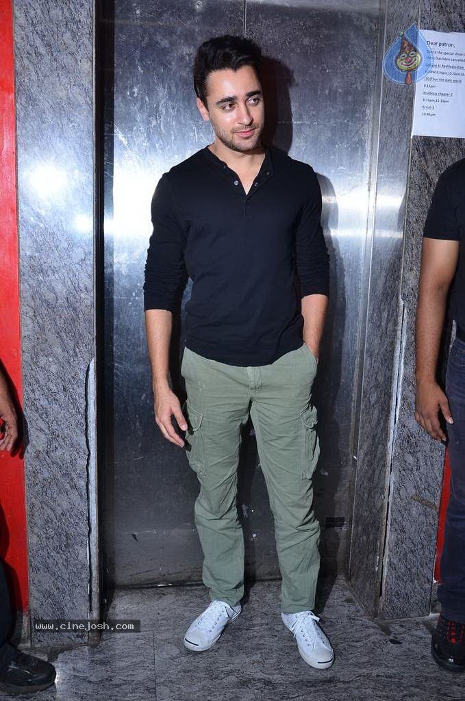 Bolly Celebs at Gori Tere Pyaar Mein Special Screening - 70 / 119 photos