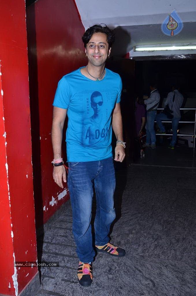 Bolly Celebs at Gori Tere Pyaar Mein Special Screening - 74 / 119 photos