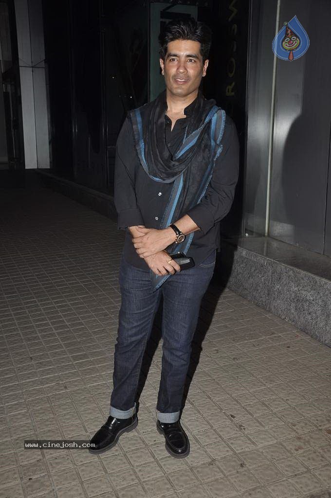 Bolly Celebs at Gori Tere Pyaar Mein Special Screening - 95 / 119 photos