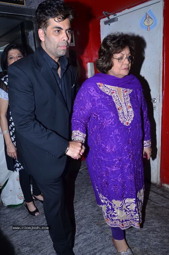 Bolly Celebs at Gori Tere Pyaar Mein Special Screening - 98 / 119 photos