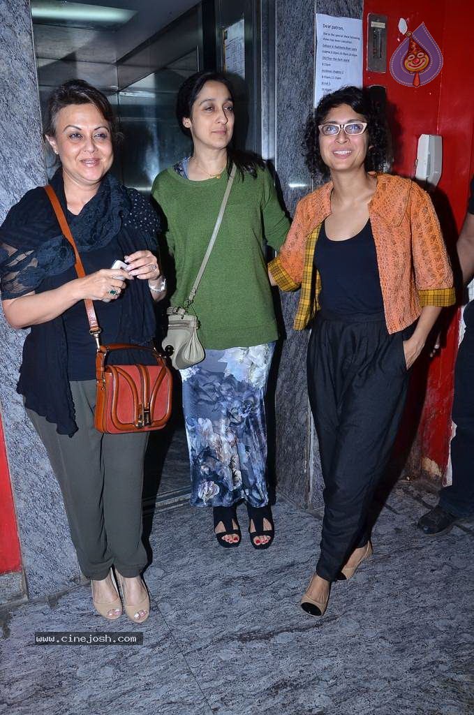 Bolly Celebs at Gori Tere Pyaar Mein Special Screening - 103 / 119 photos