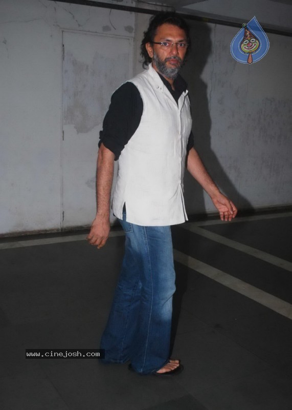 Bolly Celebs at Grand Showcase of Vipul n Shifaali Shahs Play - 49 / 53 photos