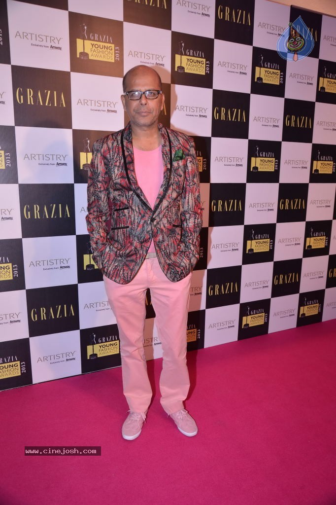 Bolly Celebs at Grazia Young Fashion Awards - 37 / 37 photos
