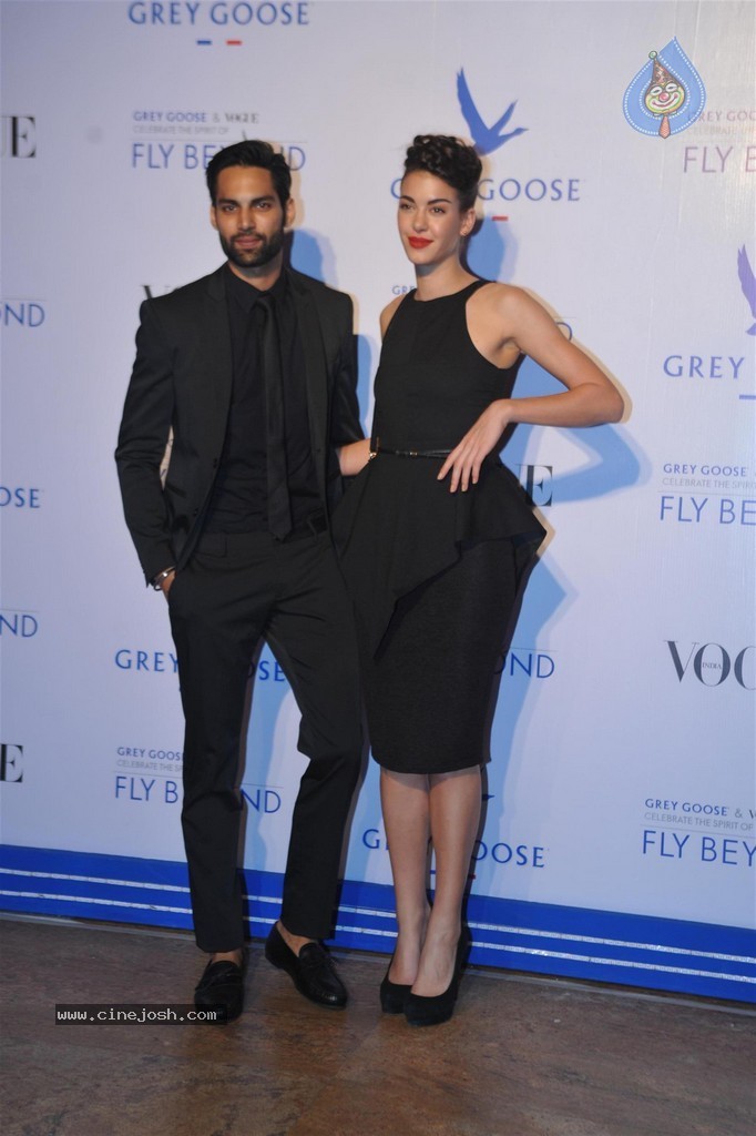 Bolly Celebs at Grey Goose Fly Beyond Awards 2014 - 41 / 152 photos