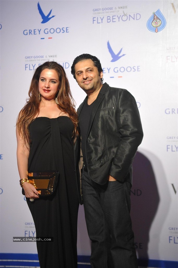 Bolly Celebs at Grey Goose Fly Beyond Awards 2014 - 96 / 152 photos