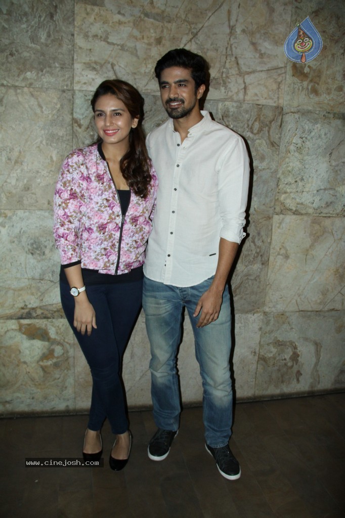 Bolly Celebs at Hawaa Hawaai Special Show - 41 / 99 photos