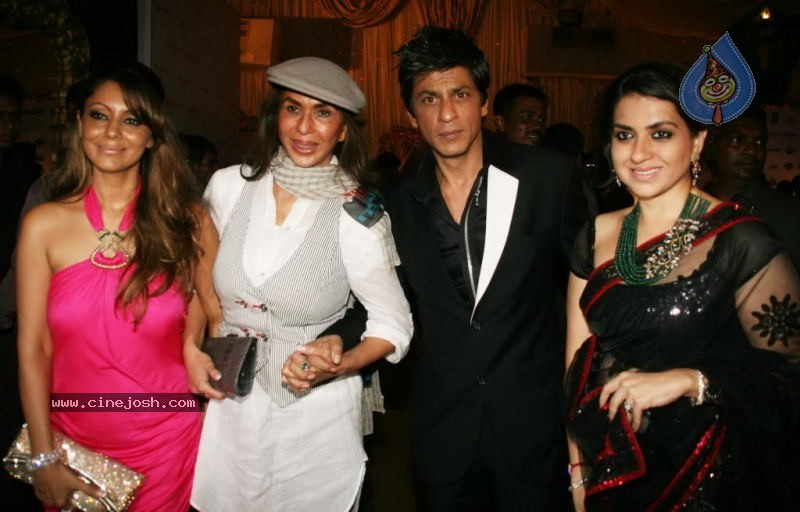 Bolly Celebs at HDIL India Couture Week Day 2 - 59 / 109 photos