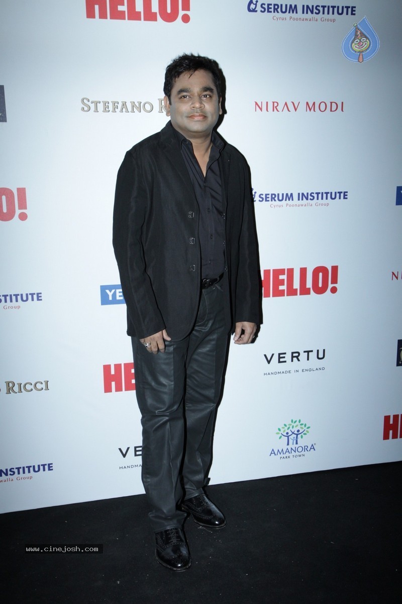Bolly Celebs at Hello! Hall of Fame Awards - 45 / 152 photos