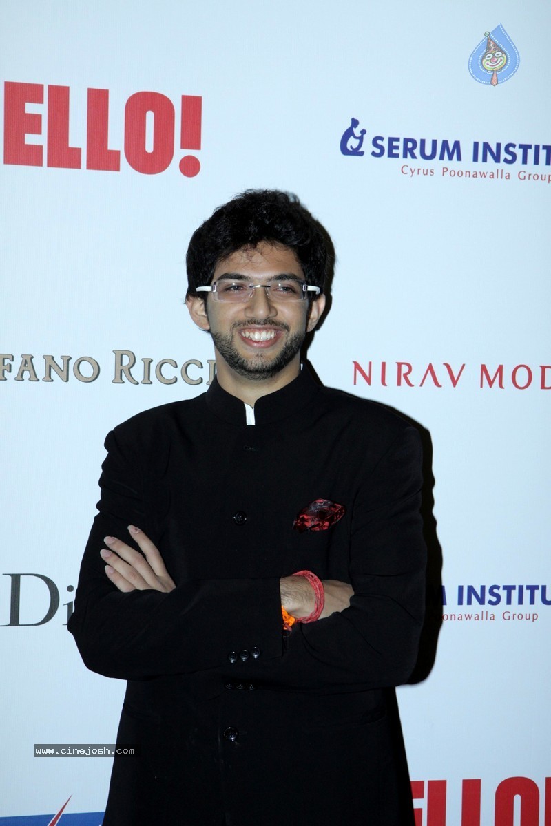 Bolly Celebs at Hello! Hall of Fame Awards - 106 / 152 photos