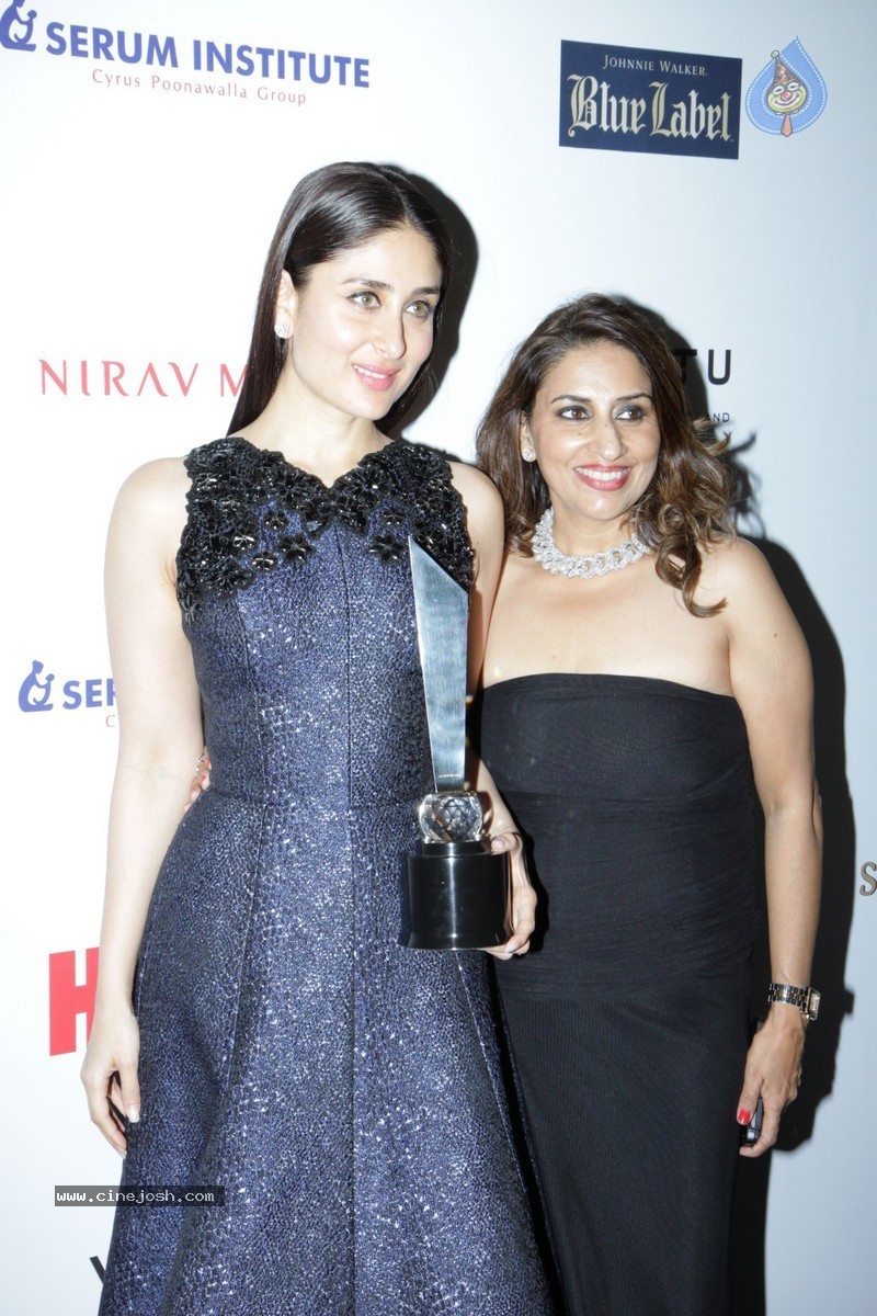 Bolly Celebs at Hello! Hall of Fame Awards - 125 / 152 photos