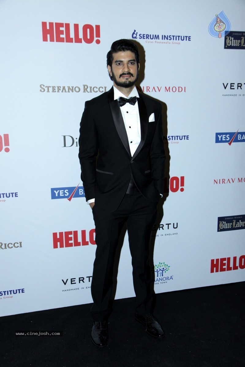 Bolly Celebs at Hello! Hall of Fame Awards - 134 / 152 photos