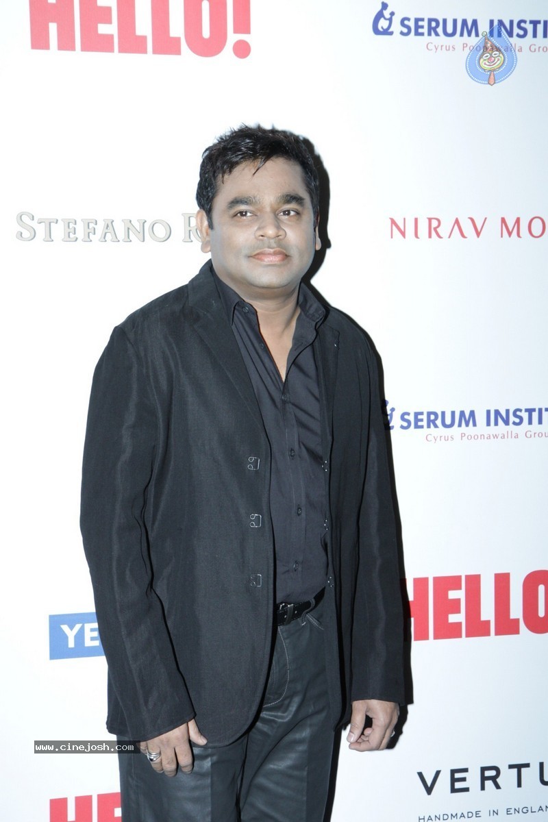 Bolly Celebs at Hello! Hall of Fame Awards - 149 / 152 photos