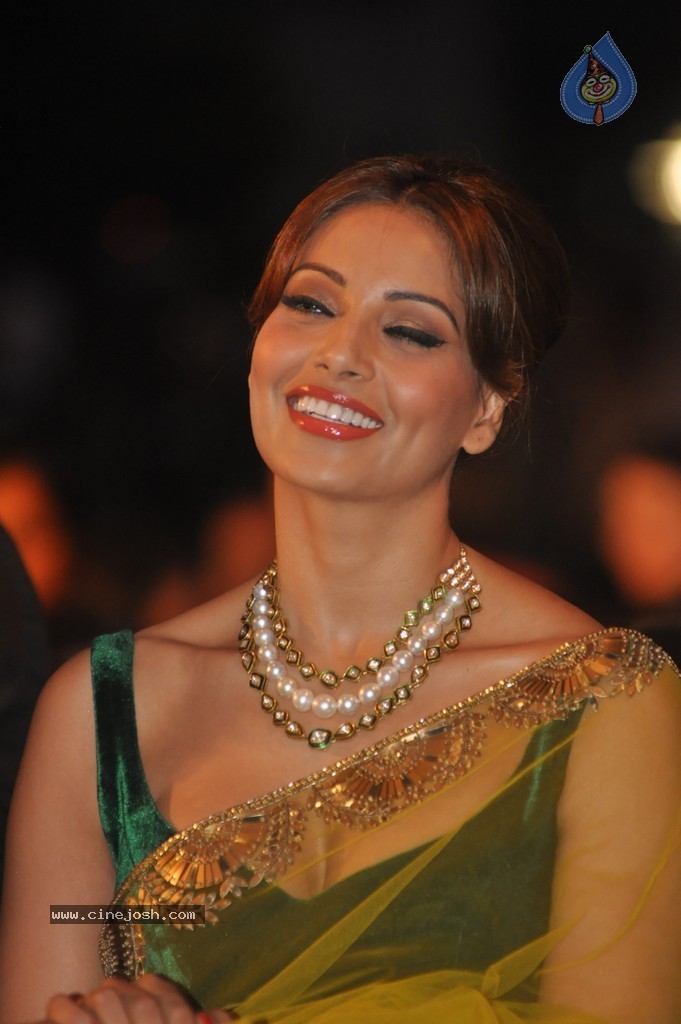 Bolly Celebs at IIFA 2014 Press Meet - 63 / 117 photos