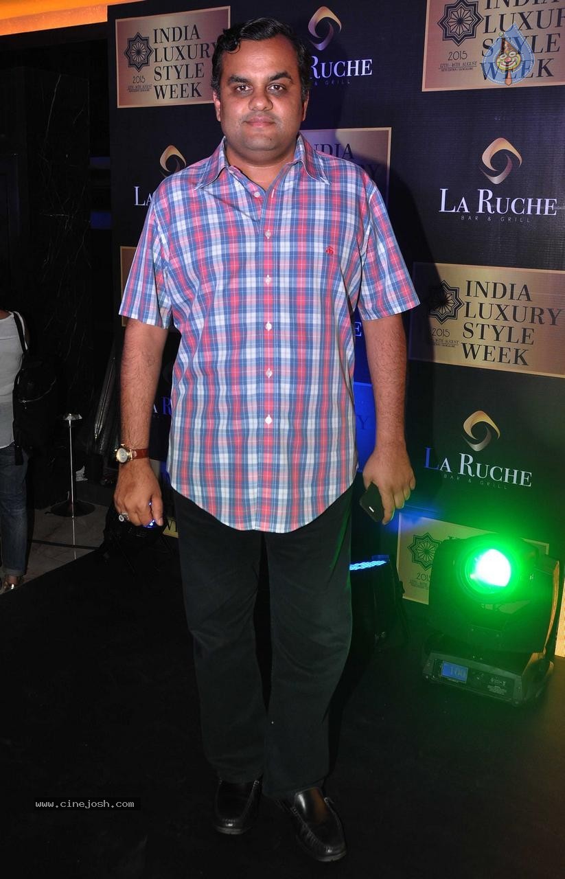 Bolly Celebs at India Luxury Style Week 2015 Event - 14 / 116 photos
