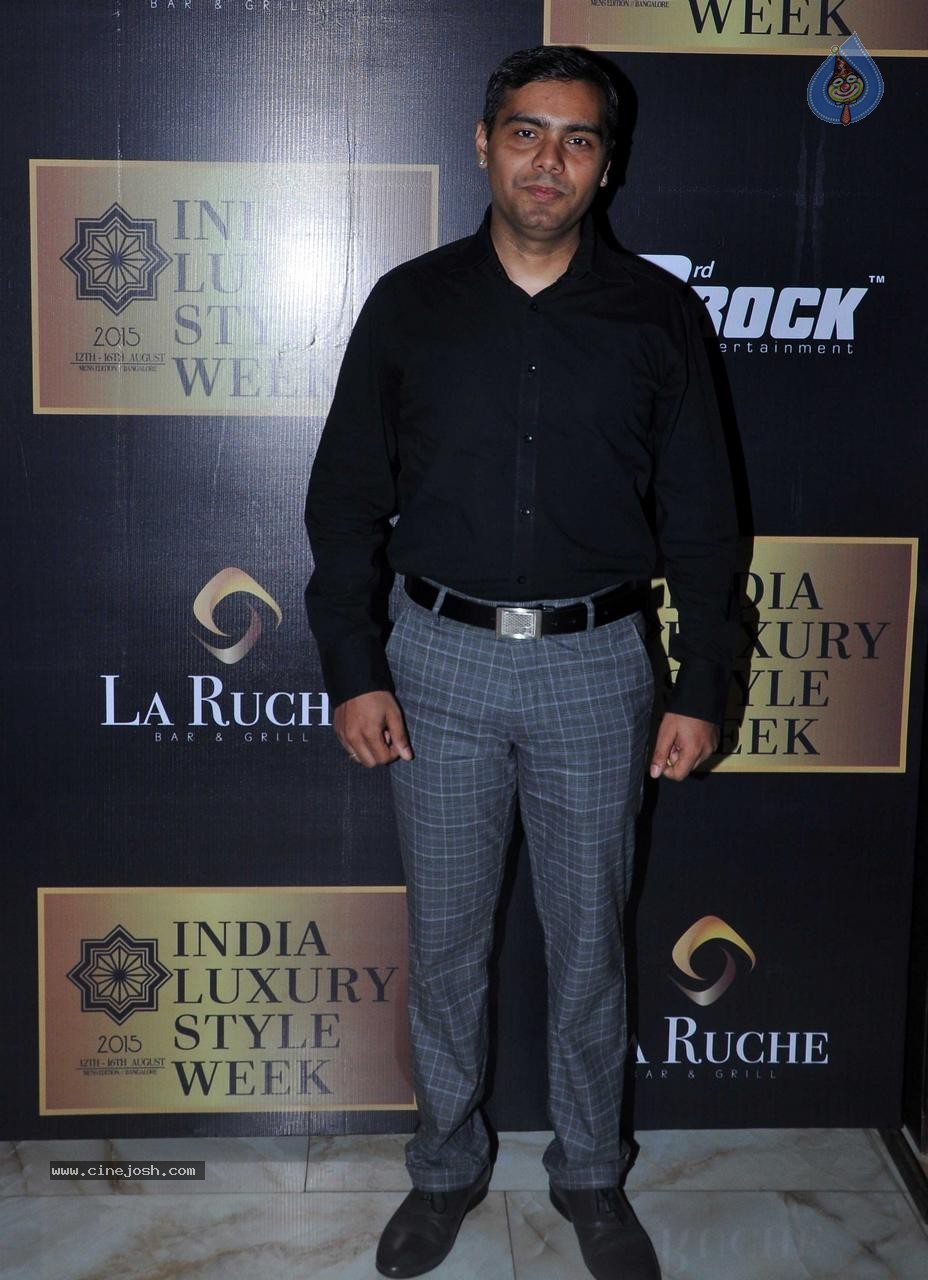 Bolly Celebs at India Luxury Style Week 2015 Event - 79 / 116 photos