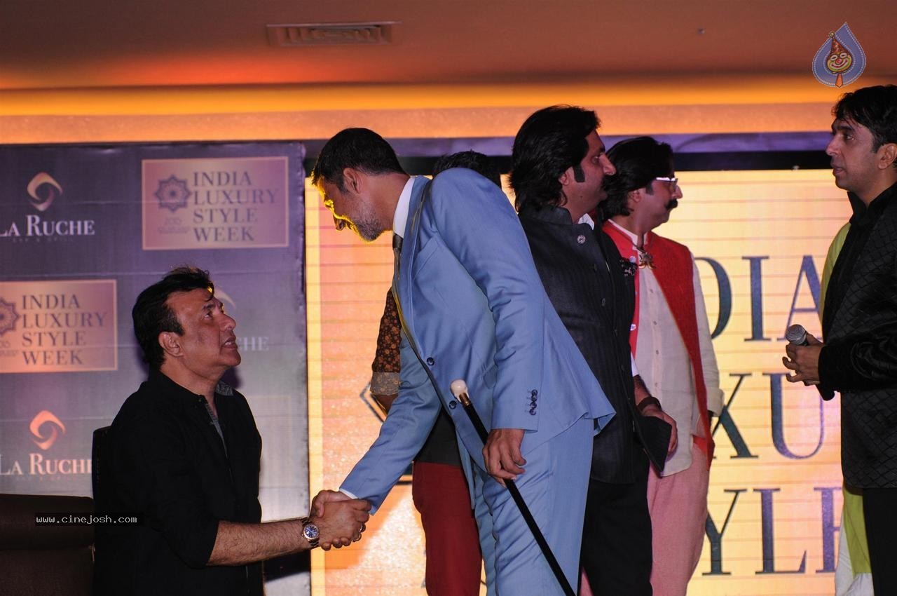 Bolly Celebs at India Luxury Style Week 2015 Event - 81 / 116 photos