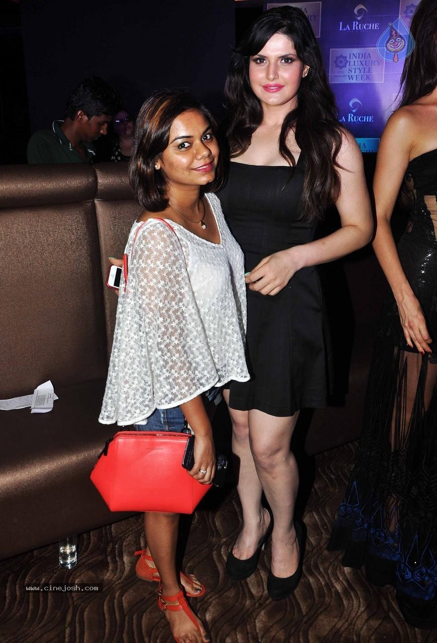 Bolly Celebs at India Luxury Style Week 2015 Event - 101 / 116 photos