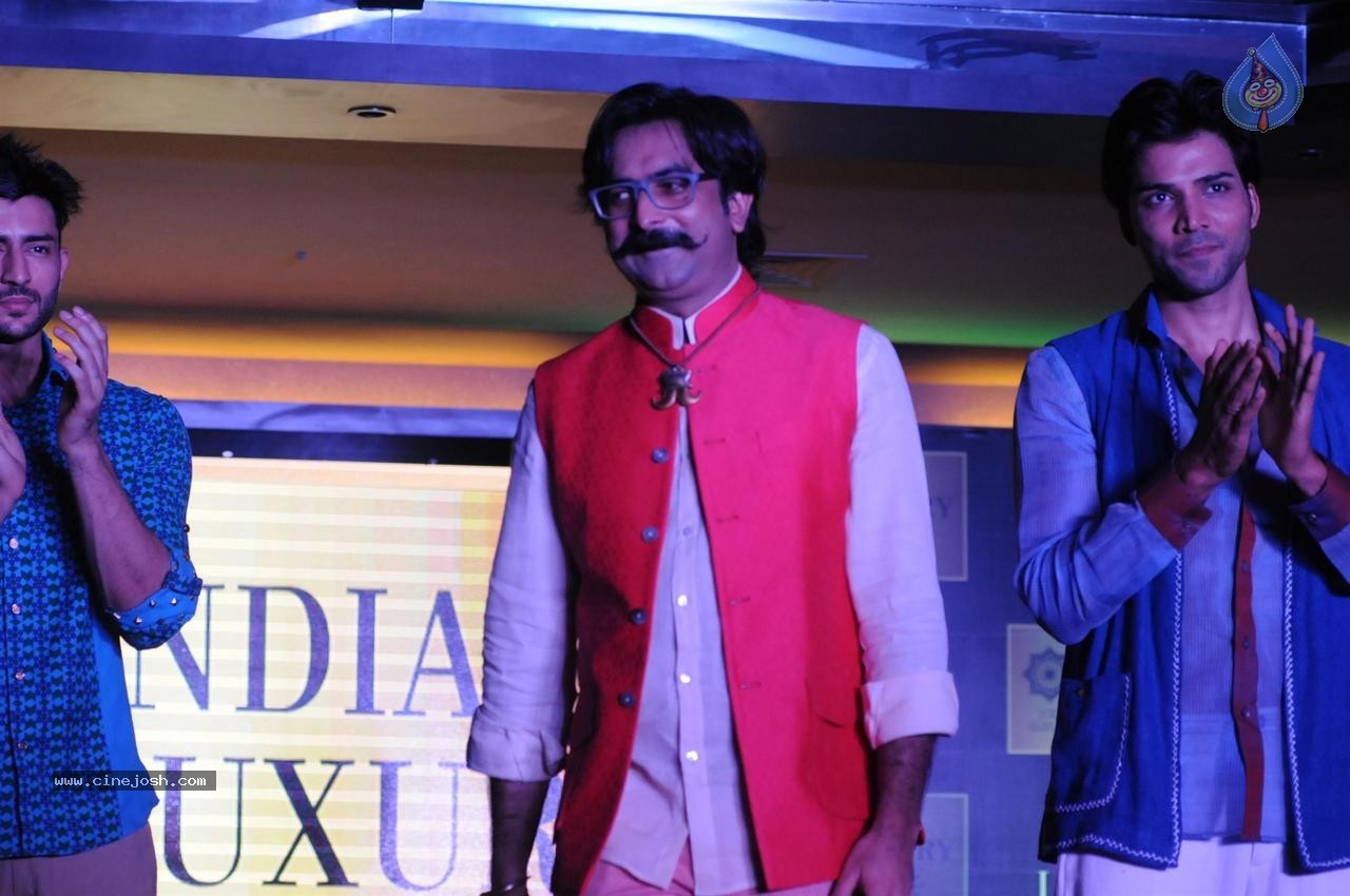 Bolly Celebs at India Luxury Style Week 2015 Event - 104 / 116 photos