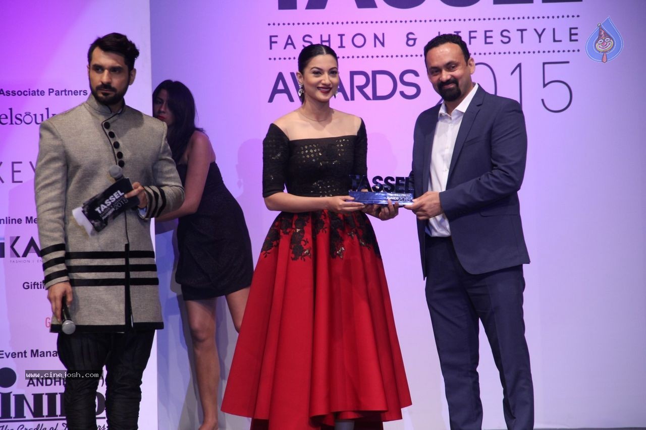 Bolly Celebs at INIFD Fashion Show - 6 / 96 photos