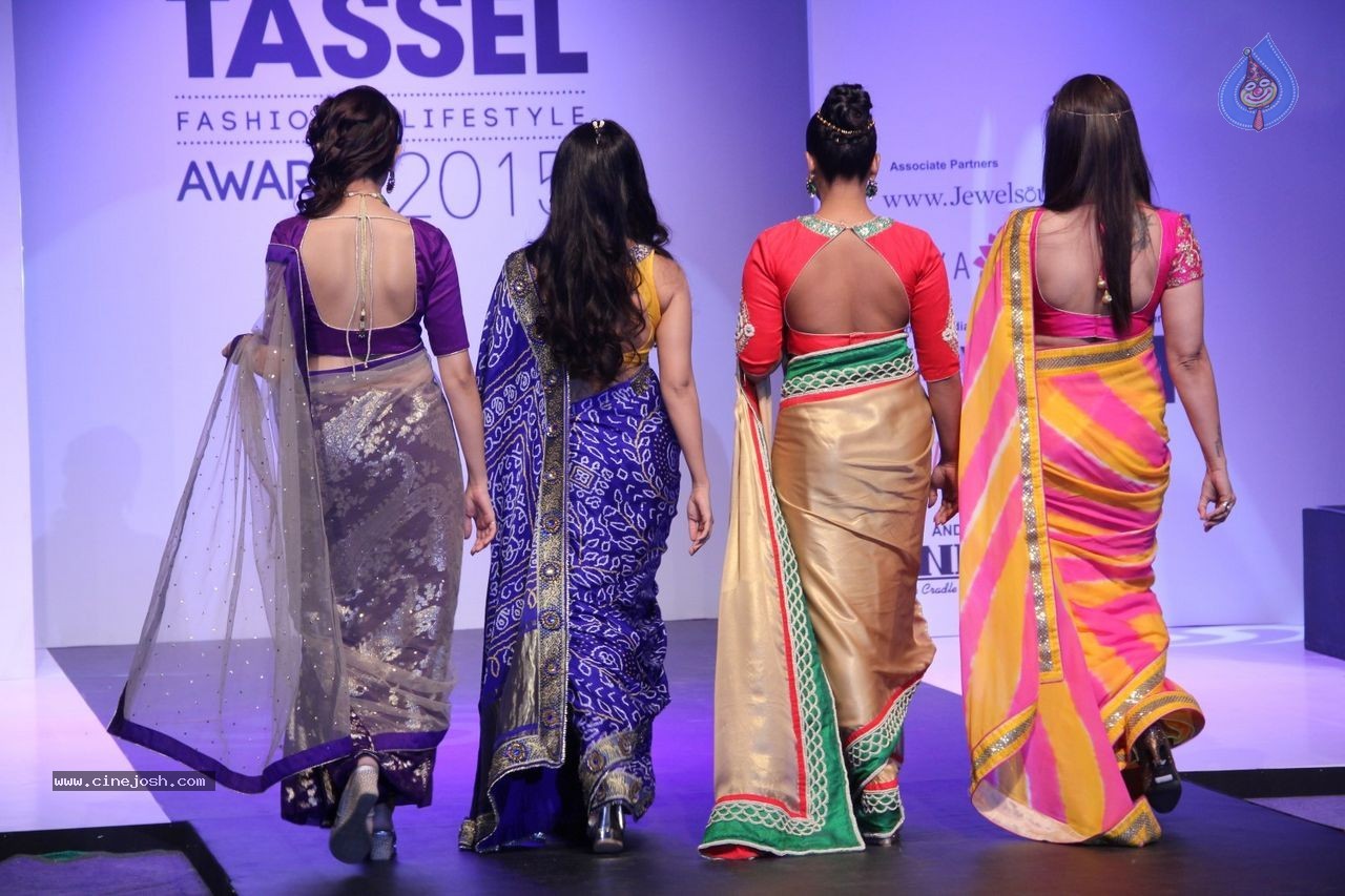 Bolly Celebs at INIFD Fashion Show - 92 / 96 photos