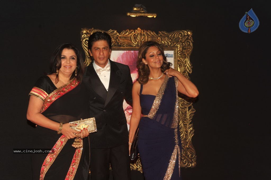Bolly Celebs at JAB TAK HAI JAAN Premiere - 70 / 190 photos