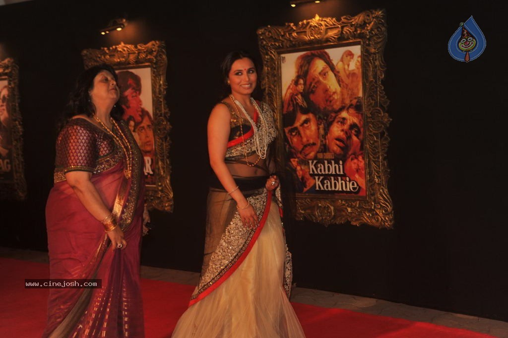 Bolly Celebs at JAB TAK HAI JAAN Premiere - 137 / 190 photos