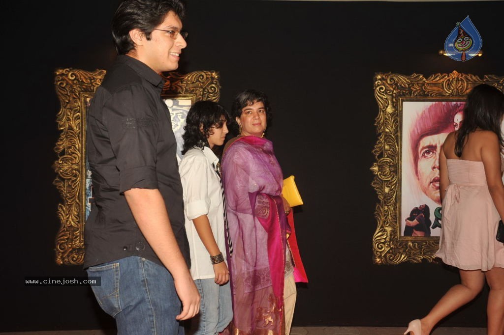 Bolly Celebs at JAB TAK HAI JAAN Premiere - 146 / 190 photos