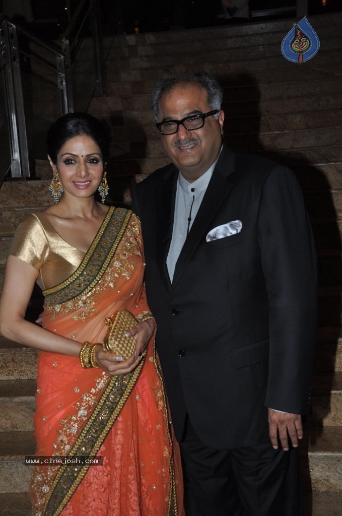 Bolly Celebs at Marathi News Channel Launch - 14 / 72 photos