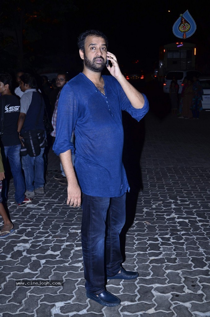 Bolly Celebs at Karan Johar 42nd Bday Party - 27 / 71 photos