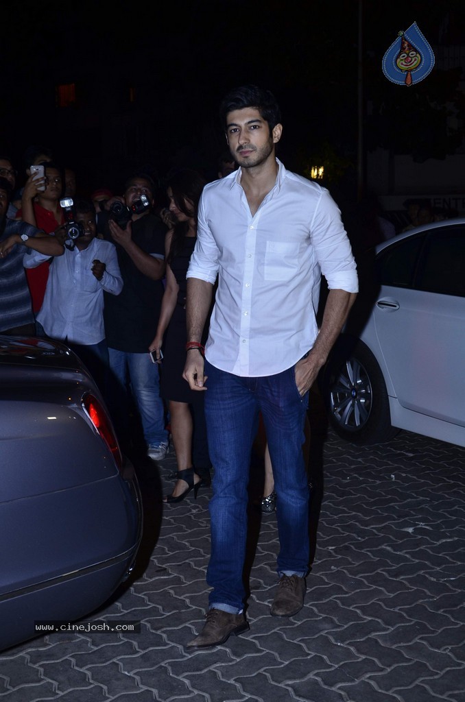Bolly Celebs at Karan Johar 42nd Bday Party - 33 / 71 photos